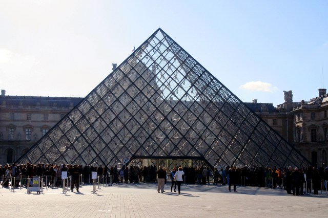 paris france louvre